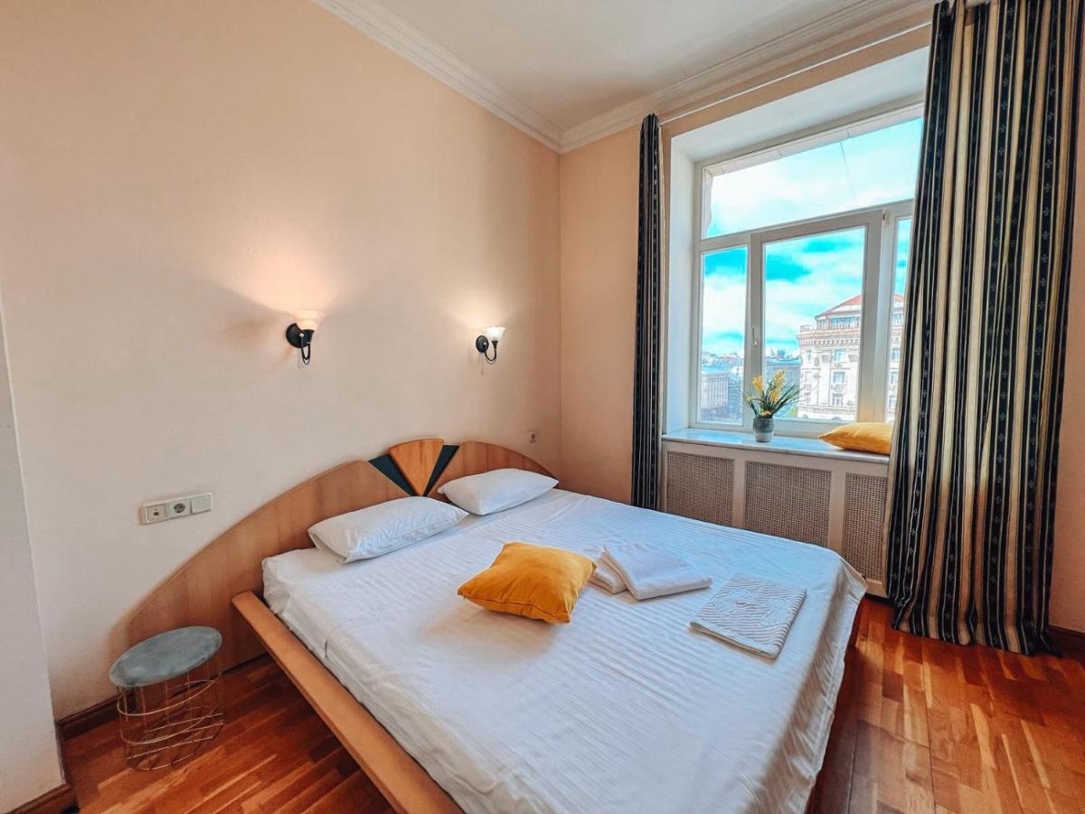Apartments Rentals Ukraine On Kreshchatik Kijów Zewnętrze zdjęcie