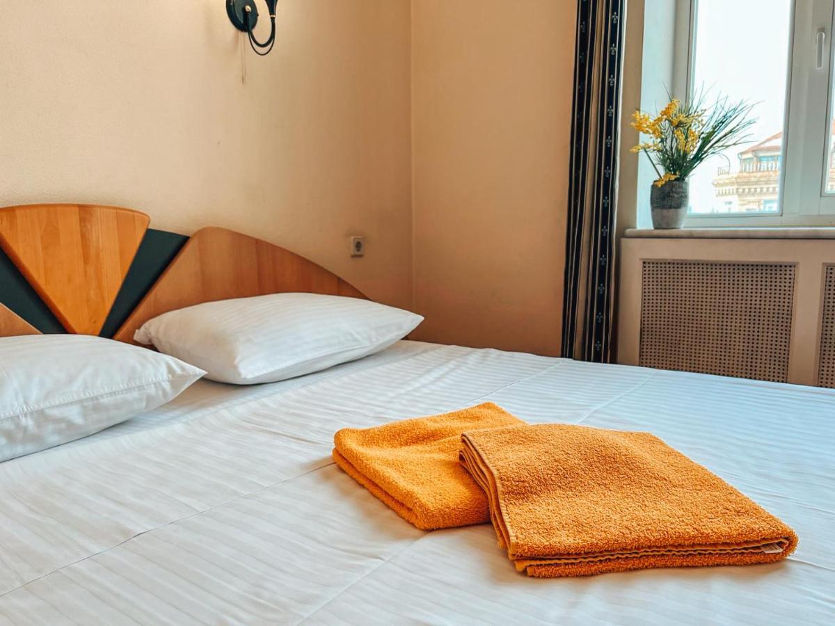 Apartments Rentals Ukraine On Kreshchatik Kijów Zewnętrze zdjęcie