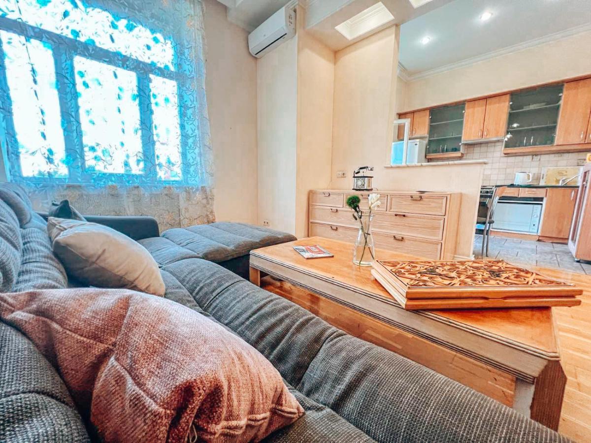 Apartments Rentals Ukraine On Kreshchatik Kijów Zewnętrze zdjęcie
